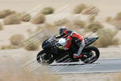 media/May-05-2025-Moto Forza (Mon) [[3c1838c5e5]]/2-B Group/Session 3 (Panning Test Turn 14 Inside)/